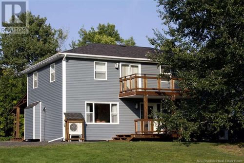 8 Harbour St, Newcastle Creek, NB, E4B2K5 | Card Image