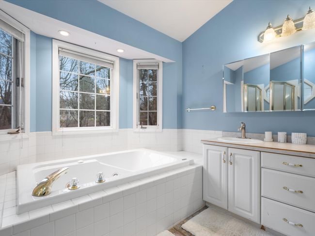 9939 Davisburg Rd, House other with 4 bedrooms, 6 bathrooms and null parking in Davisburg MI | Image 25