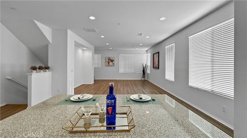 unit-100-422 W Route 66, Glendora, CA, 91740-4394 | Card Image