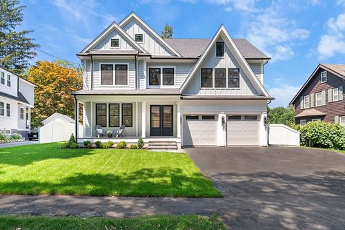 59 Henderson St, Needham, MA, 02492-2210 | Card Image
