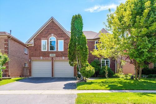 2055 Blacksmith Lane, Oakville, ON, L6M3A3 | Card Image