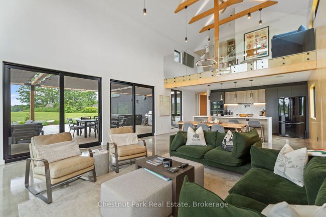 1594 Doe Lake Rd, House other with 4 bedrooms, 2 bathrooms and 2 parking in Gravenhurst ON | Image 9