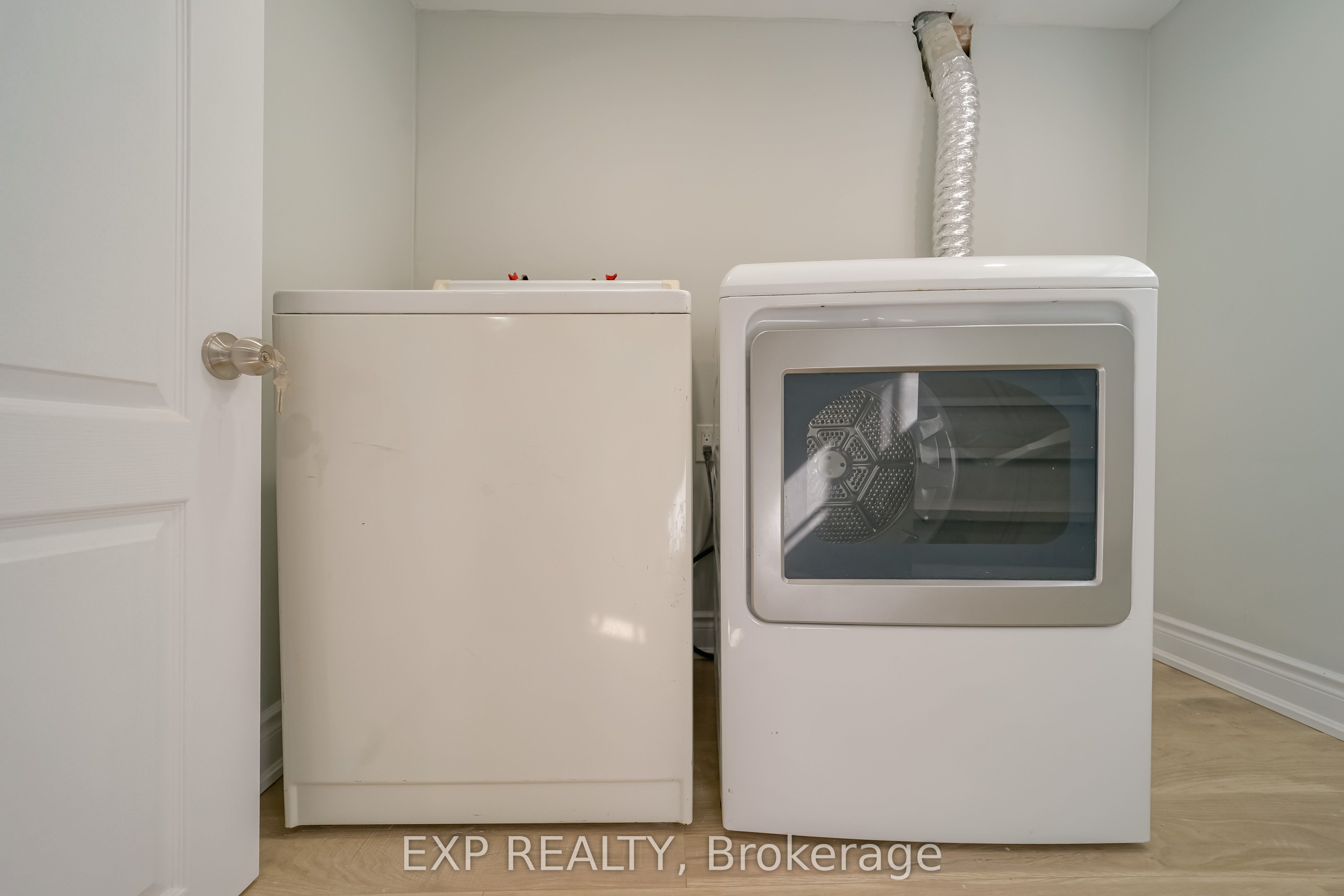 Residential Lease in Hamilton 5