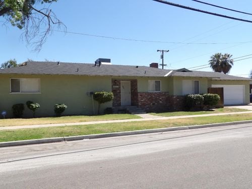 3724 E Griffith Way, Fresno, CA, 93726 | Card Image