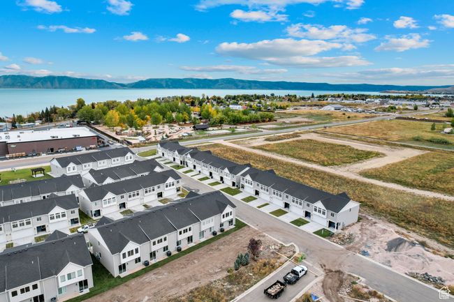 537 N Blue Lake St St, Townhouse with 3 bedrooms, 3 bathrooms and 4 parking in Garden City UT | Image 36