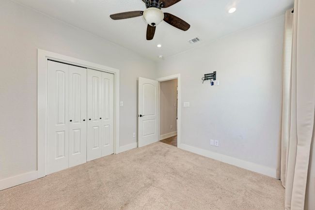 110 Chaumont St, House other with 3 bedrooms, 2 bathrooms and 2 parking in Kingsland TX | Image 28