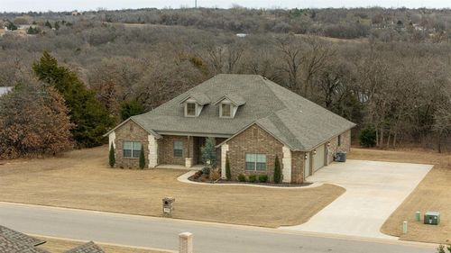 10320 Ne 145th St, Jones, OK, 73049-4950 | Card Image