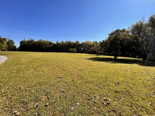 140 Spivey Ln, Gainesboro, TN, 38562-5111 | Card Image
