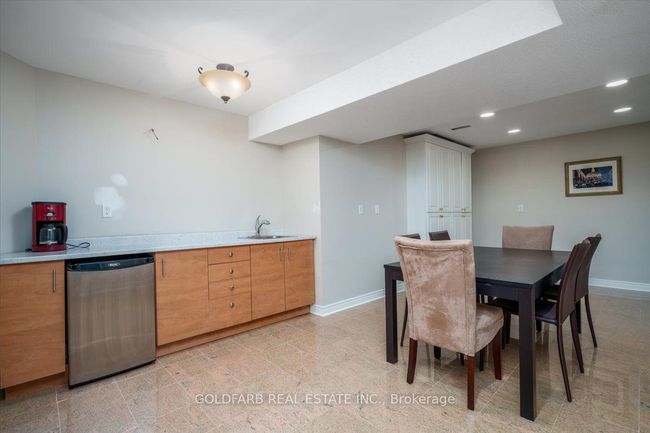 215 Thomson Creek Blvd, House other with 5 bedrooms, 4 bathrooms and 3 parking in Woodbridge ON | Image 36