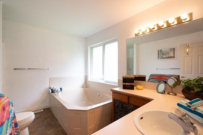 2992 152a St, House other with 3 bedrooms, 2 bathrooms and 4 parking in Surrey BC | Image 22