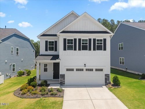 2424 Pikes Peak Dr, Raleigh, NC, 27616-7502 | Card Image
