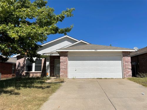 2021 Navada Way, Justin, TX, 76247-6722 | Card Image