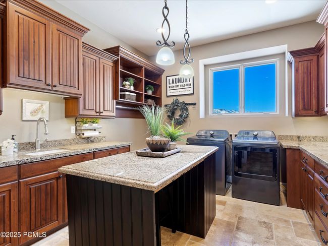 5932 E Big Horn Pkwy, Home with 7 bedrooms, 6 bathrooms and null parking in Eden UT | Image 25