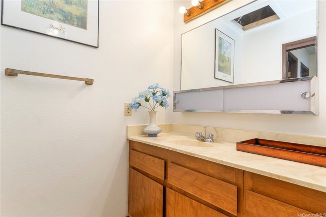 APT-84 - 92-1044 Kanehoa Loop, Condo with 3 bedrooms, 2 bathrooms and 2 parking in Kapolei HI | Image 17