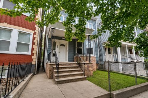 293 Clifton Ave, Newark, NJ, 07104-1201 | Card Image