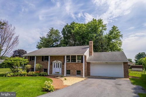 33 Abby Pl, STATE COLLEGE, PA, 16803-3031 | Card Image