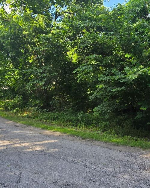 000 Linwood Rd, Rockaway Beach, MO, 65740 | Card Image
