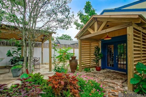 3701 Capital Heights Ave, Baton Rouge, LA, 70806-5729 | Card Image