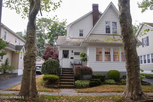 8 Norwood Ct, West Long Branch, NJ, 07764-1829 | Card Image