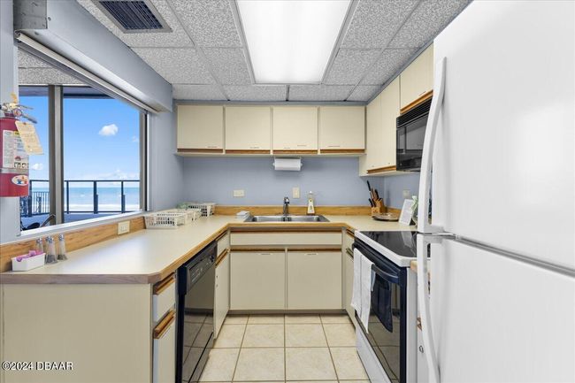 Club Kitchen | Image 27