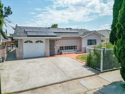 852 Gamble Street, Escondido, CA, 92026 | Card Image