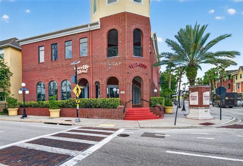 15211-2010 E Palm Ave, TAMPA, FL, 33605-3936 | Card Image