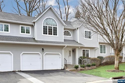 6 Schill Place, Hillsdale, NJ, 07642 | Card Image