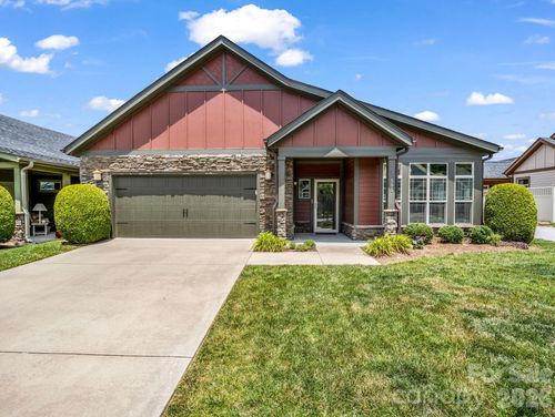 595 Summerfield Pl, Flat Rock, NC, 28731-5521 | Card Image