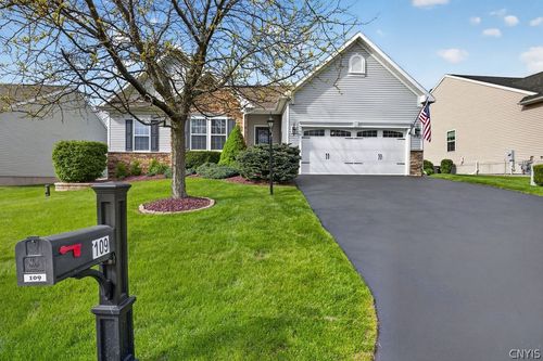 109 Shire Way, Camillus, NY, 13031-8717 | Card Image