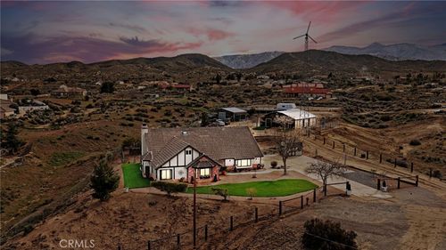 5205 Snow Line Dr, Phelan, CA, 92371-8714 | Card Image