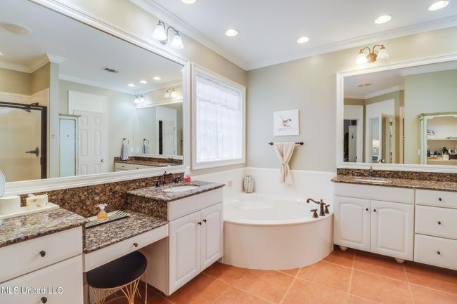 Primary Bath | Image 14