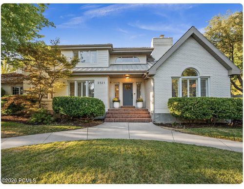 2321 E Wrenhaven Ln, Holladay, UT, 84121-2364 | Card Image