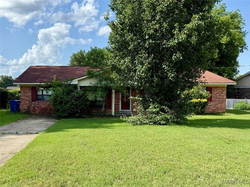 105 Griffith Ave, Prattville, AL, 36066-4913 | Card Image