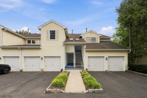 342 Potomac Dr, Basking Ridge, NJ, 07920-3115 | Card Image