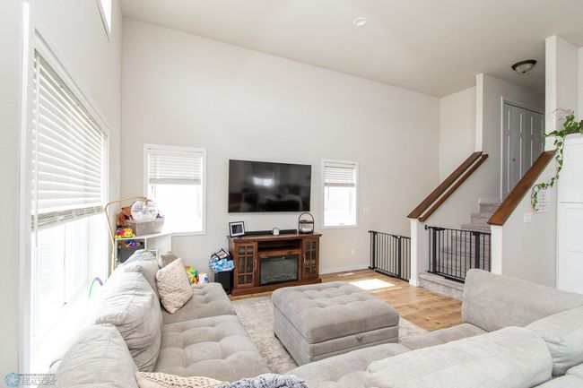 Living Area | Image 8