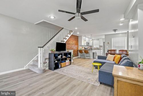 7002 Cedar Park Ave, PHILADELPHIA, PA, 19138-2018 | Card Image
