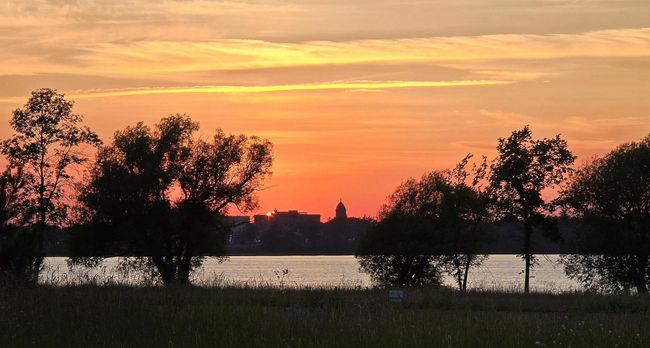Lake Bemidji sunset 2.jpg | Image 17
