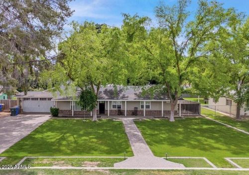 3229 E Clarendon Ave, Phoenix, AZ, 85018-5707 | Card Image