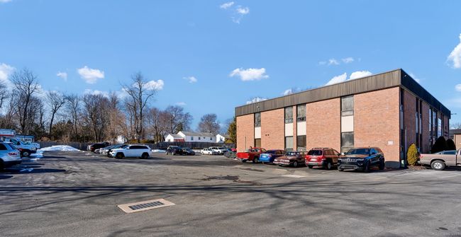 STE-2ND - 465 Silas Deane Hwy, Home with 0 bedrooms, 0 bathrooms and 50 parking in Wethersfield CT | Image 4
