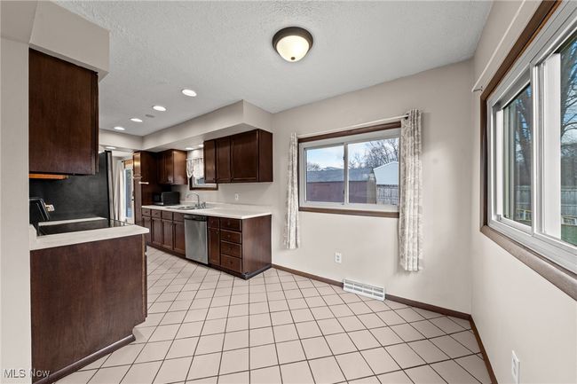 52 Gaylord Dr, House other with 4 bedrooms, 2 bathrooms and null parking in Munroe Falls OH | Image 11