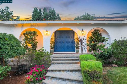 10 Darnby Ct, Orinda, CA, 94563-4207 | Card Image