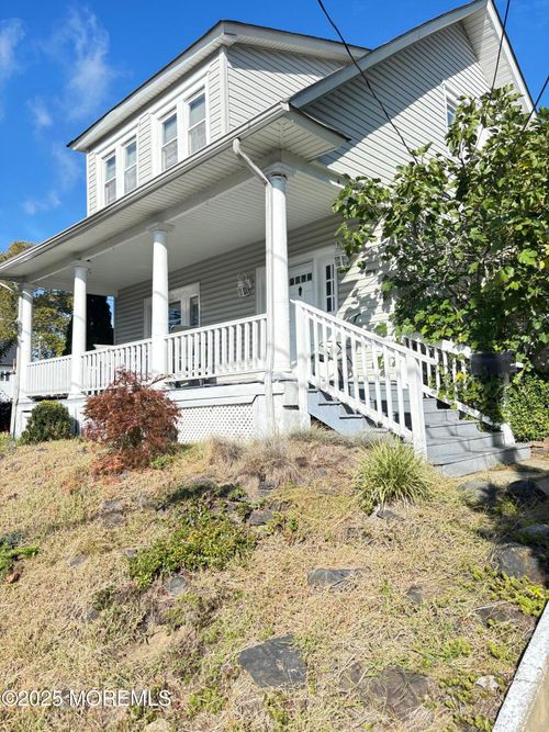 39 E 2nd Ave, RUNNEMEDE, NJ, 08078-1104 | Card Image