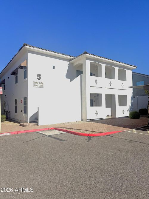 208-2950 W Louise Dr, Phoenix, AZ, 85027-1763 | Card Image