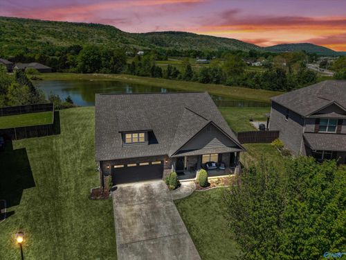 7604 Overton St Se, Owens Cross Roads, AL, 35763-5506 | Card Image