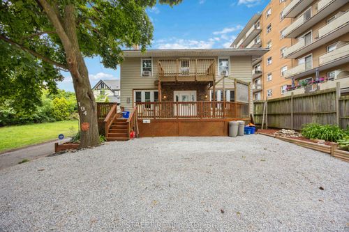 194 London Rd, Sarnia, ON, N7T4V5 | Card Image