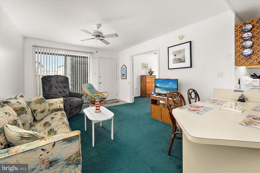 Residential in OCEAN CITY 3