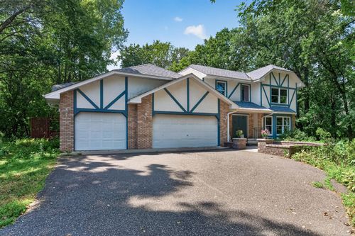 1901 Bloom Ct, Lino Lakes, MN, 55038-9774 | Card Image