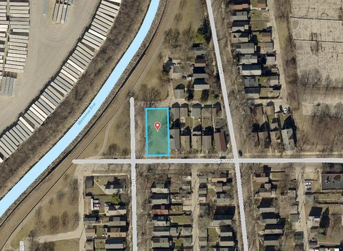 4026 W Clybourn St, Milwaukee, WI, 53208-3758 | Card Image