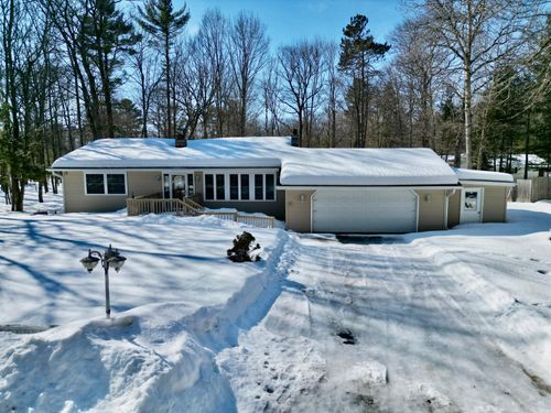 1401 Cedar Dr, Eagle River, WI, 54521-9320 | Card Image