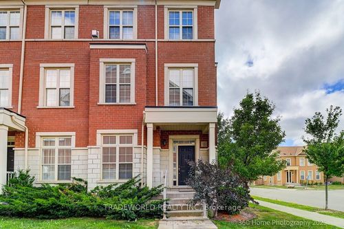 13 Empress Of Australia Lane, Markham, ON, L6C0P3 | Card Image
